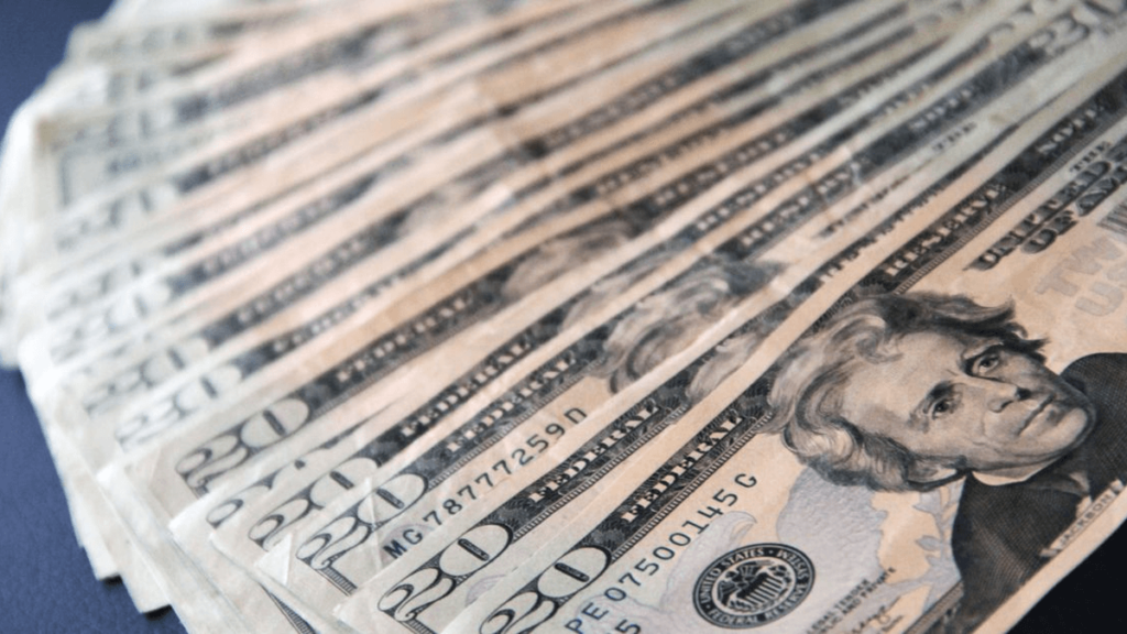How much cash should your business actually keep?